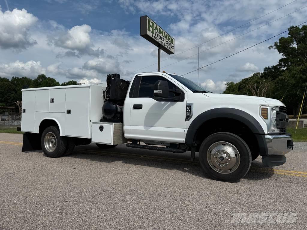 Ford F 450 Комбинированные дорожные машины