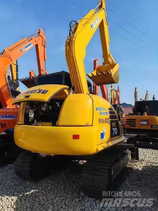 Komatsu PC70 Гусеничные экскаваторы