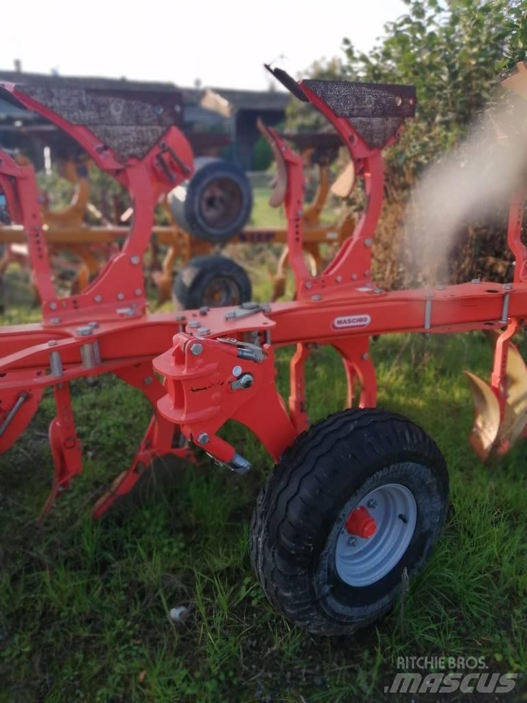 Maschio UNICO M 4+1 Оборотные плуги