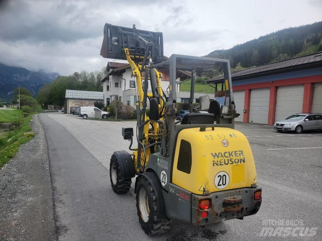 Wacker Neuson Wl25 Фронтальные погрузчики