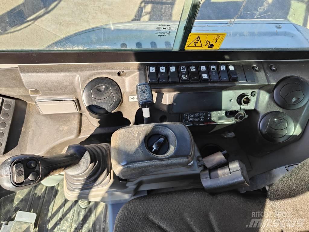 Takeuchi TB 230 Мини-экскаваторы