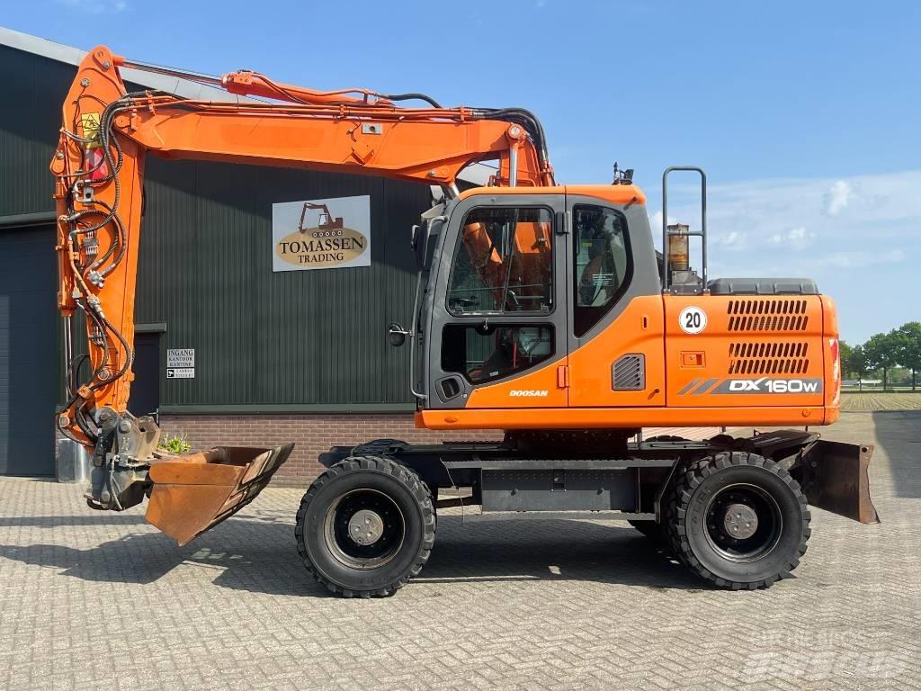 Doosan DX 160 W-3 Колёсные экскаваторы