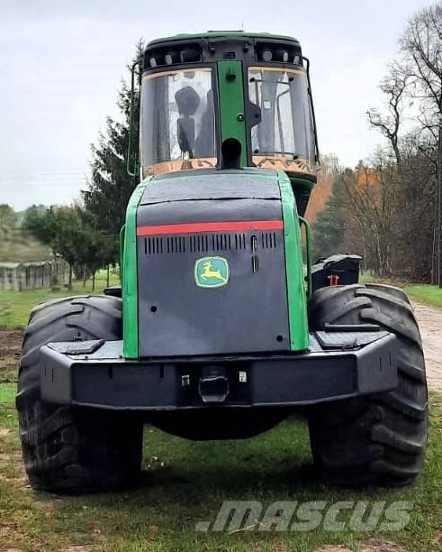 John Deere 1070 E Харвестеры