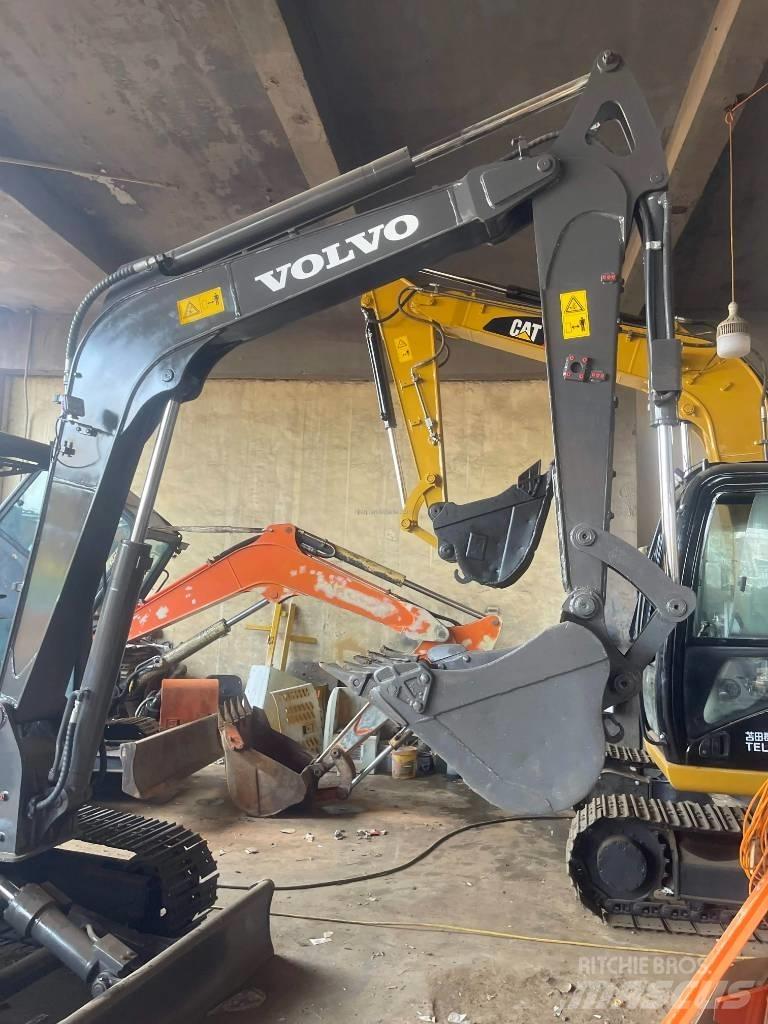 Volvo EC60D Гусеничные экскаваторы