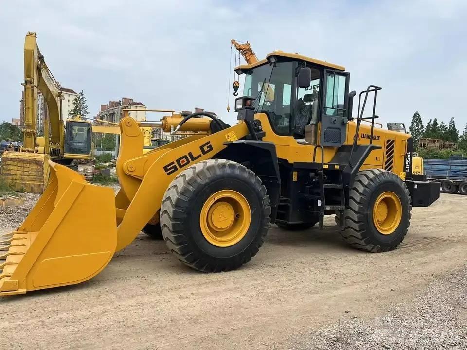 SDLG 956L Фронтальные погрузчики
