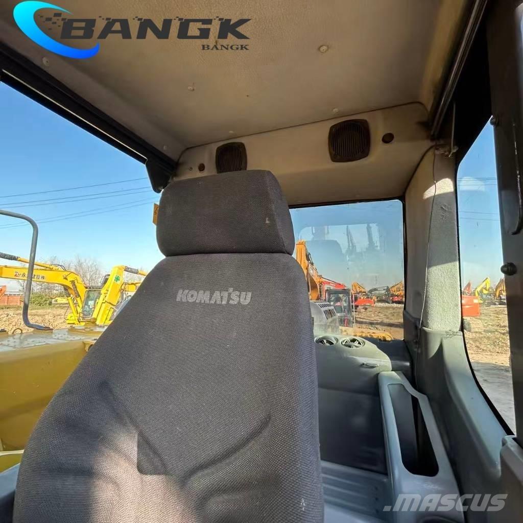 Komatsu pc220 Гусеничные экскаваторы