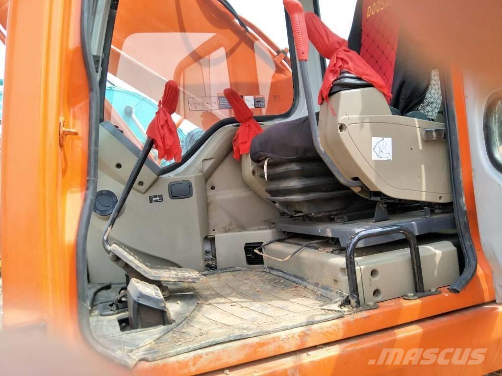 Doosan 225 Гусеничные экскаваторы