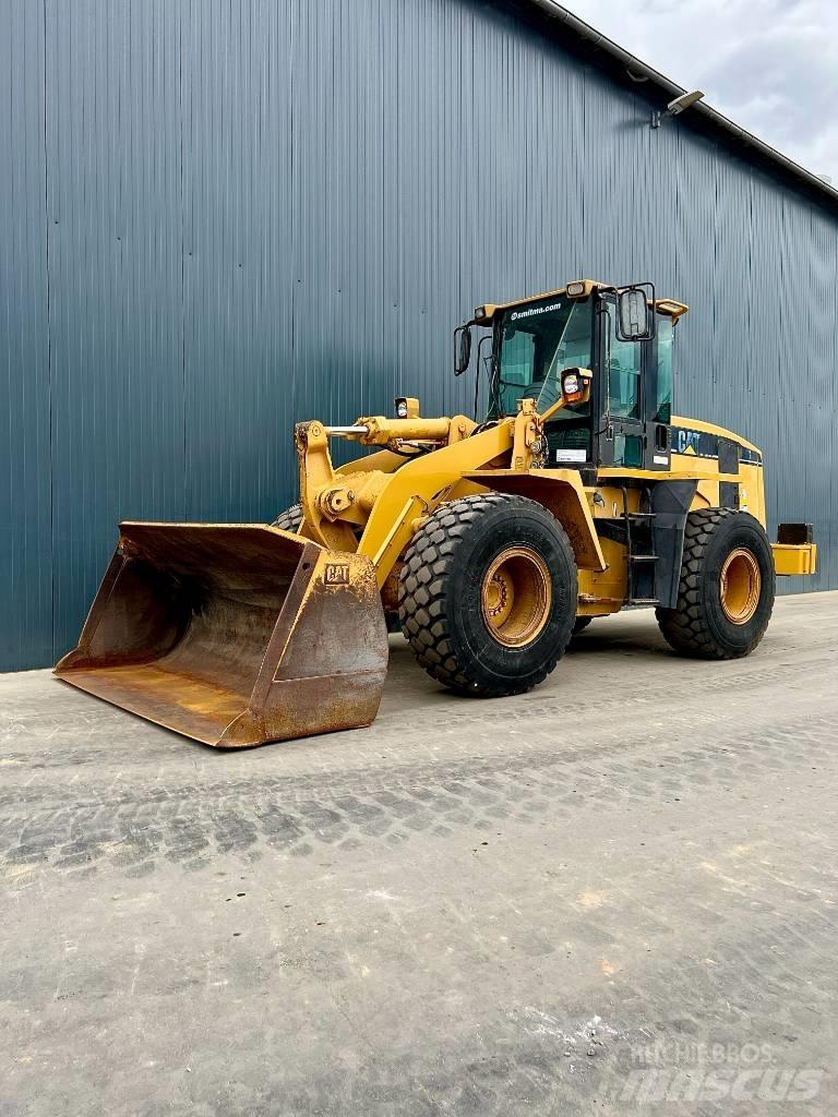 CAT 938G Фронтальные погрузчики