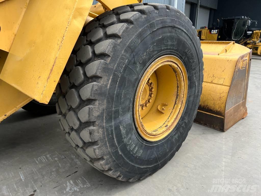 CAT 938G Фронтальные погрузчики