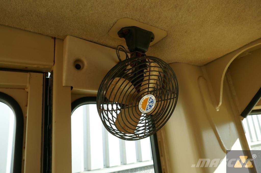 CAT 135H Грейдеры