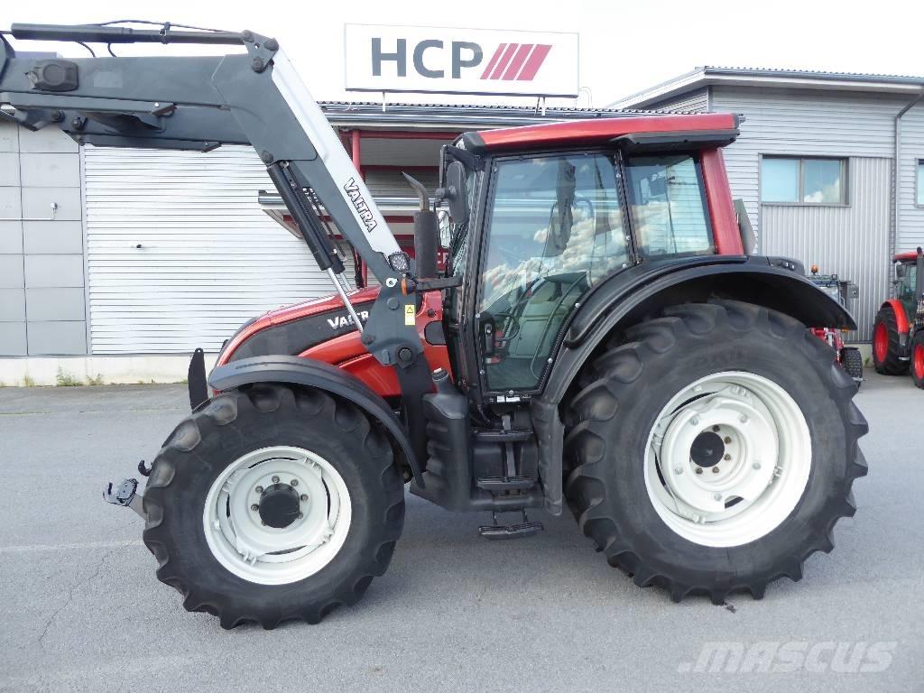 Valtra N141 Advance Трактора