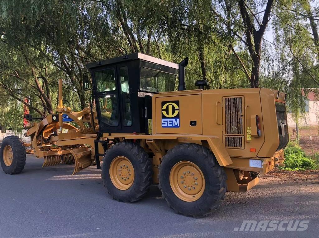 SEM 915 motor grader Грейдеры