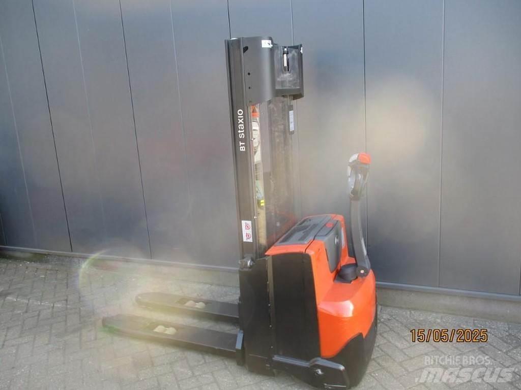 BT SWE 120 Ручные штабелёры с электроподъёмом