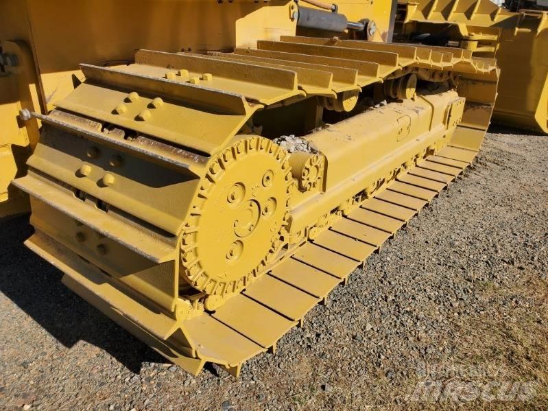 CAT D 6 K 2 LGP Гусеничные бульдозеры