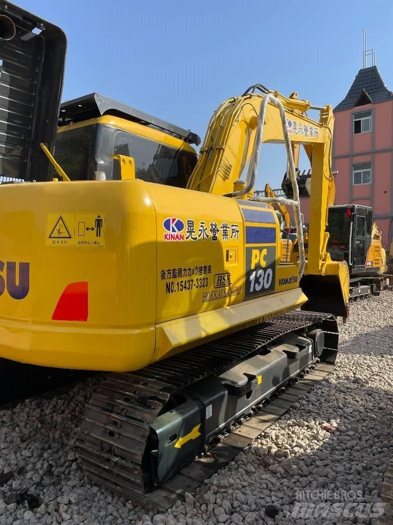 Komatsu 130-7 Гусеничные экскаваторы