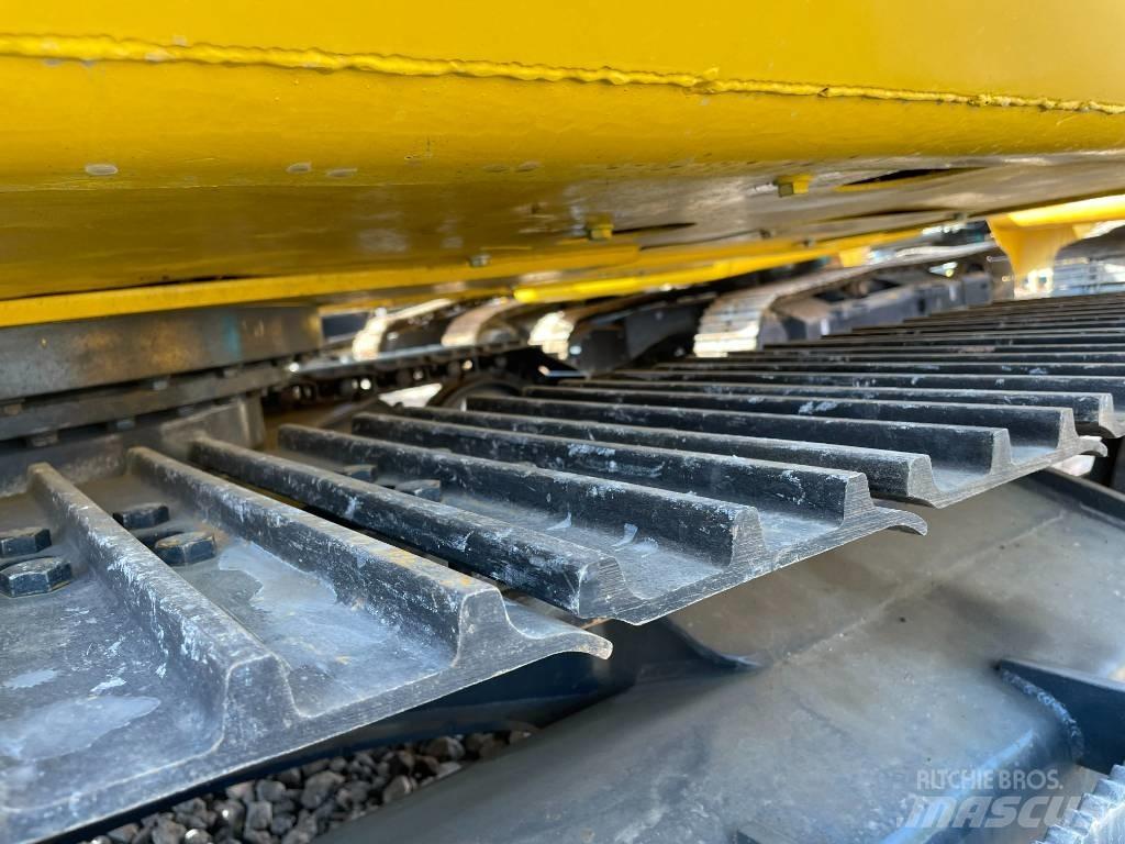 Komatsu 130-7 Гусеничные экскаваторы