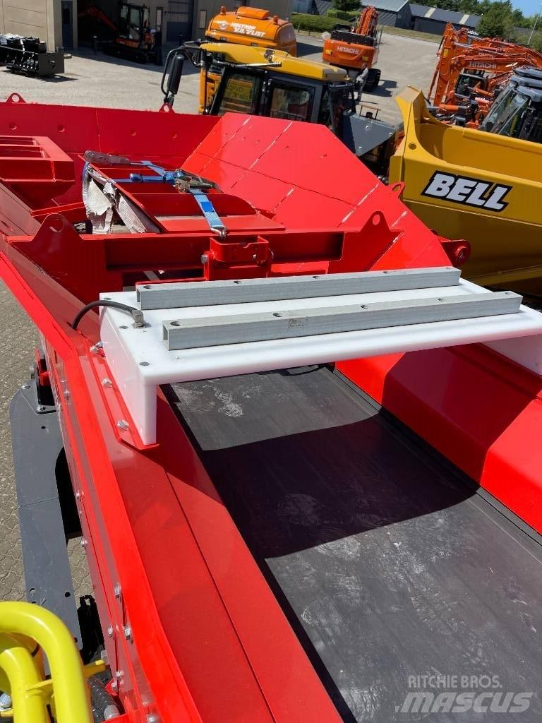 Sandvik QH 332 Мобильные дробилки