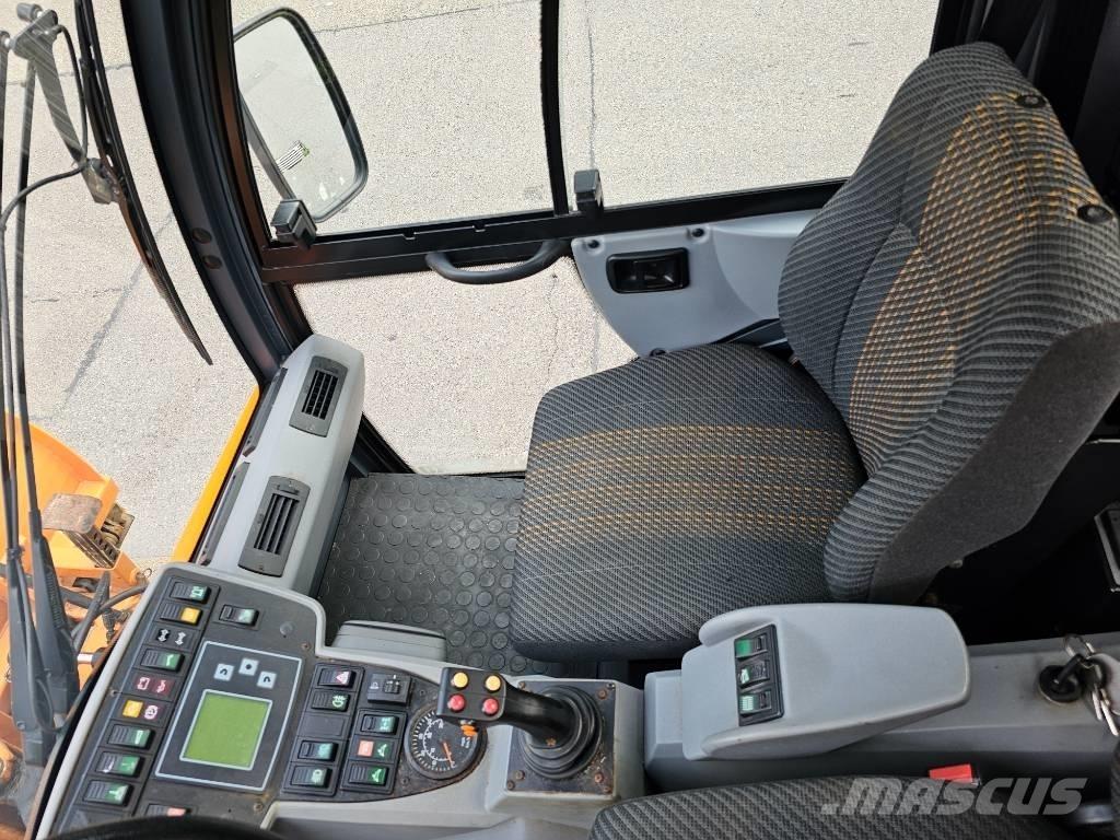 Multicar Tremo X56 Коммунальные мини-погрузчики