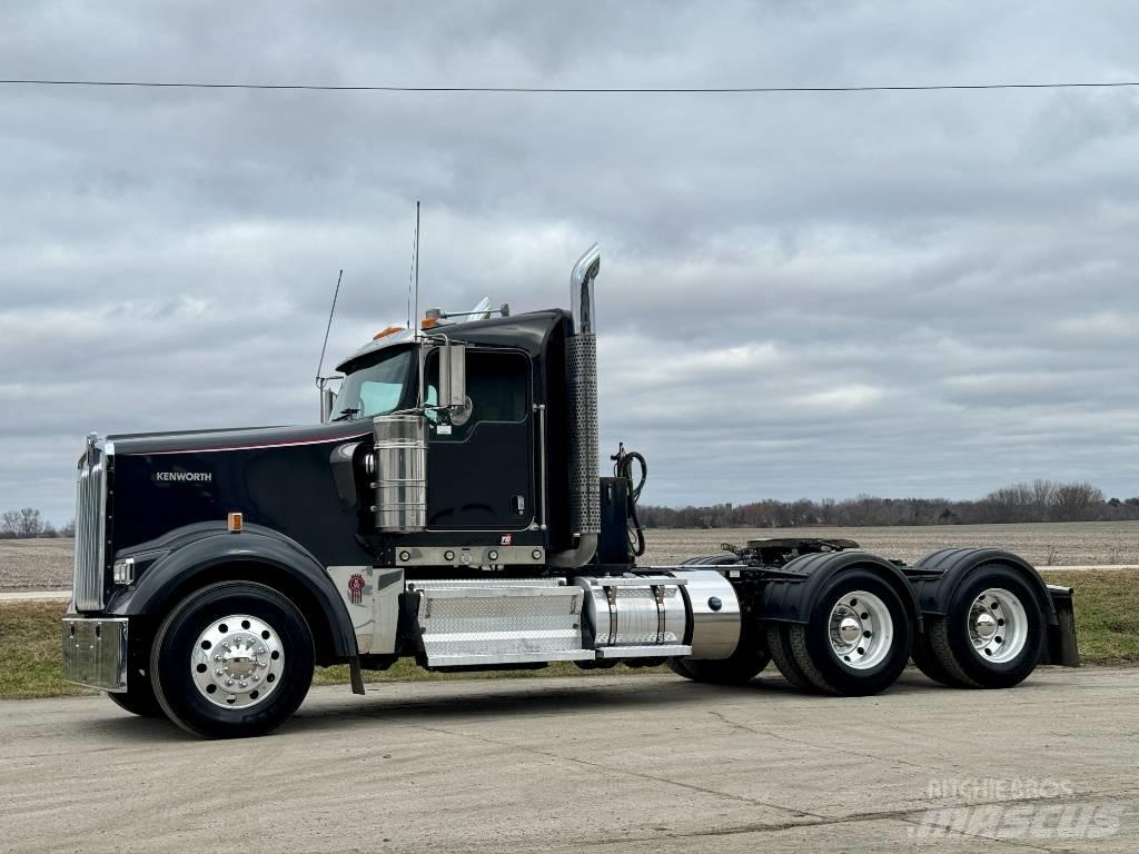 Kenworth W900 Седельные тягачи