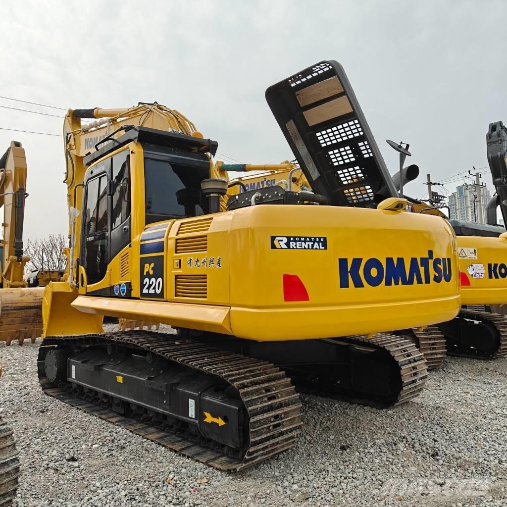 Komatsu 220-8 Гусеничные экскаваторы