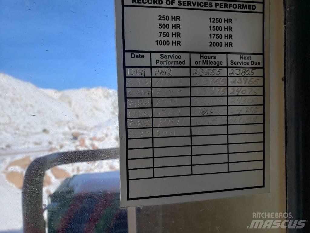 CAT D10R Гусеничные бульдозеры