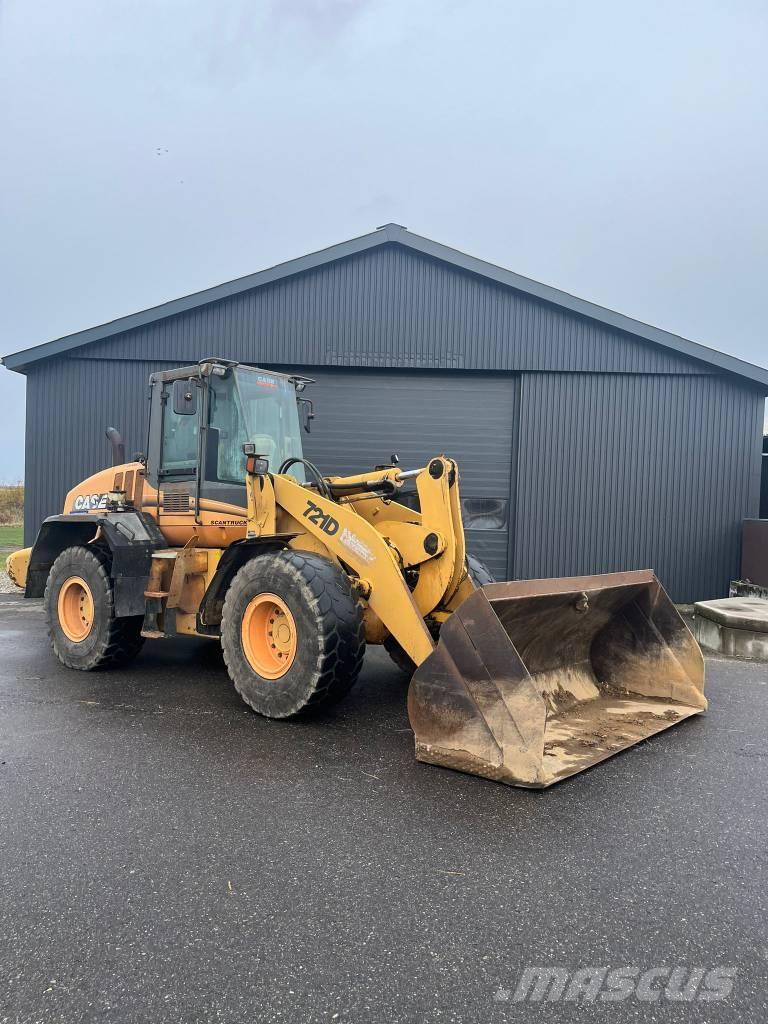 CASE 721 D Фронтальные погрузчики