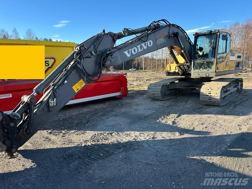 Volvo EC 220 DL Гусеничные экскаваторы