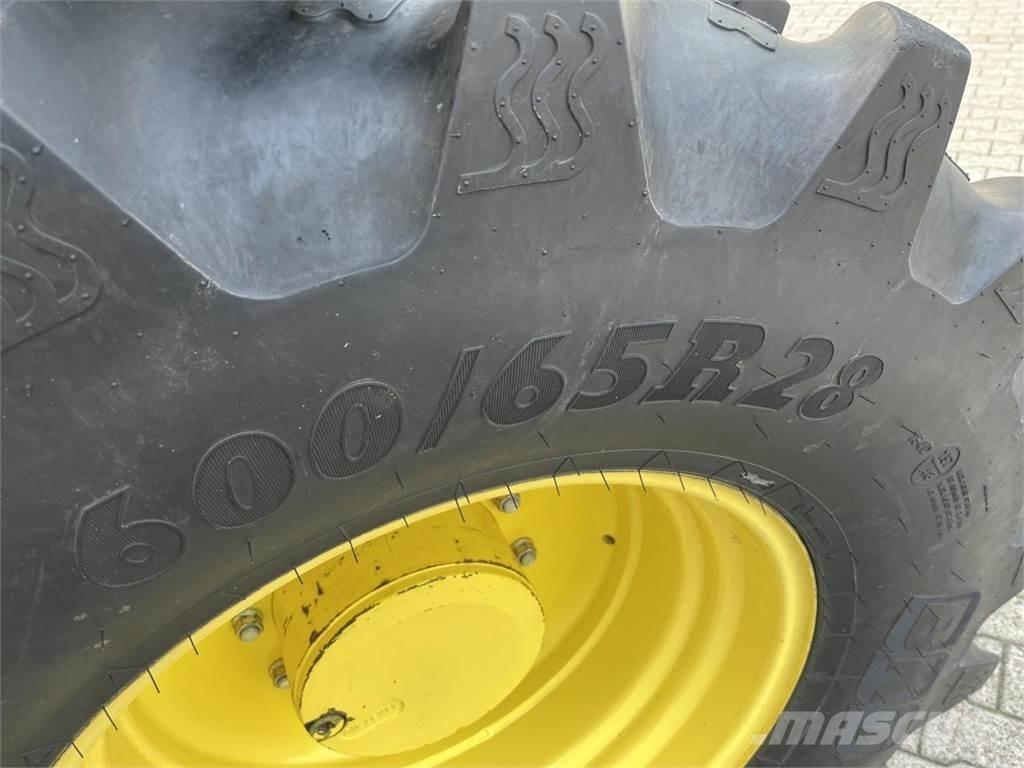 John Deere 6150R Трактора