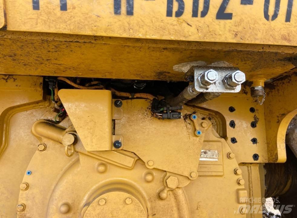CAT D 5 LGP Гусеничные бульдозеры
