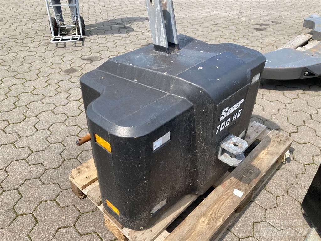  SUER 700 kg Навесное оборудование и запчасти