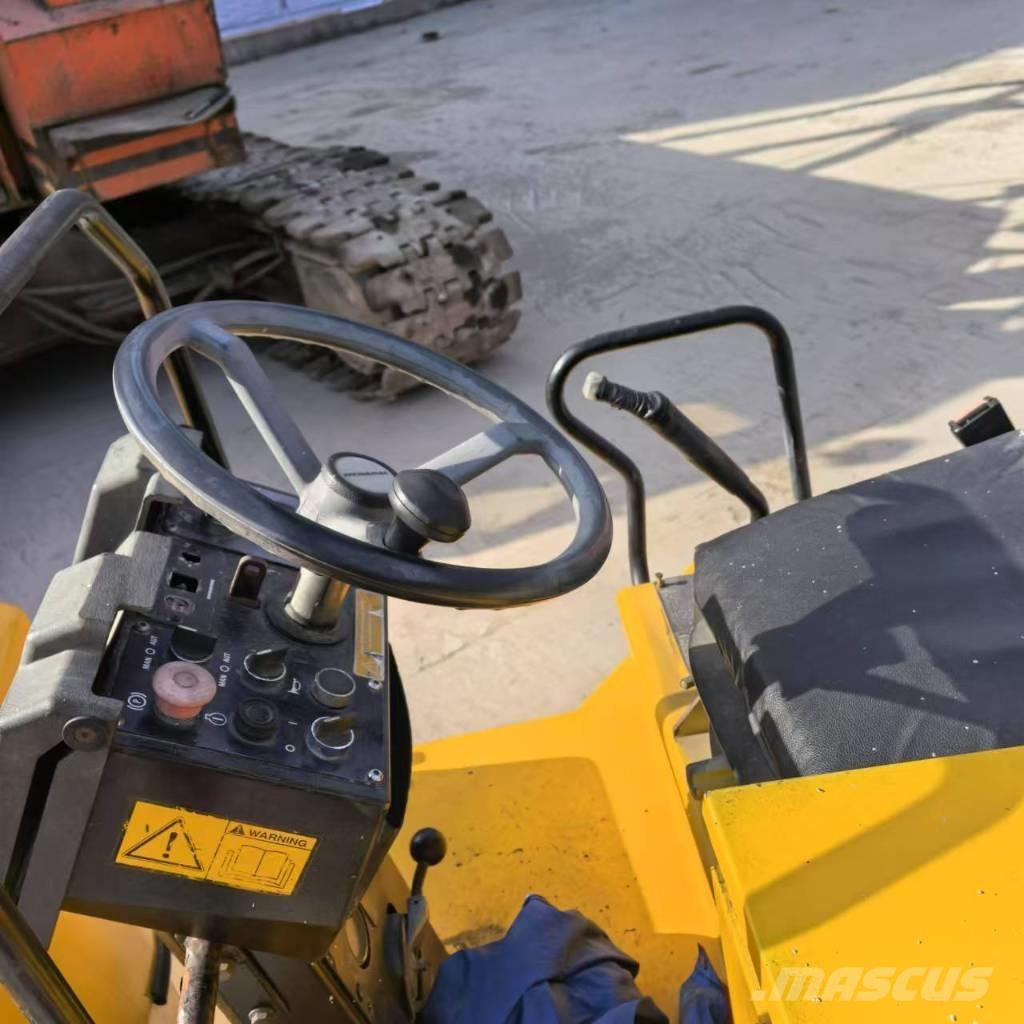 Dynapac CC142 Катки тротуарные