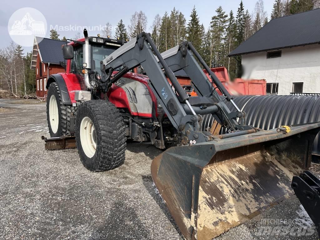 Valtra T 202 Трактора