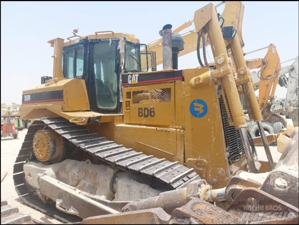 CAT D 8 R Гусеничные бульдозеры