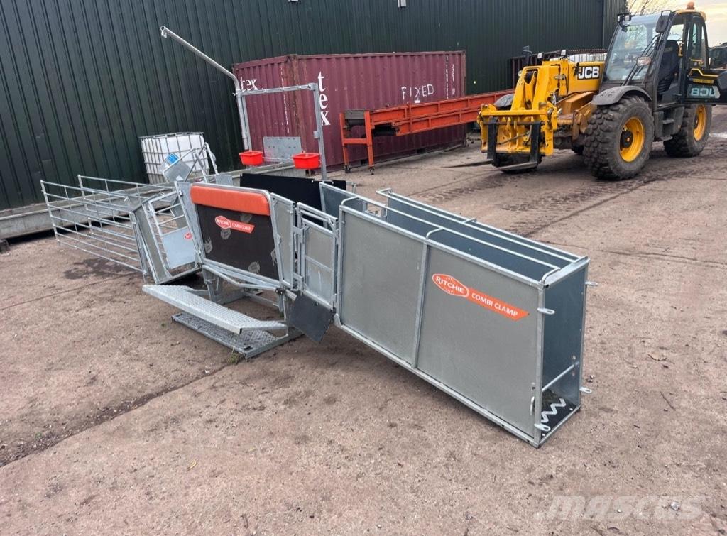  Ritchie Combi Clamp Оборудование для животноводческих ферм