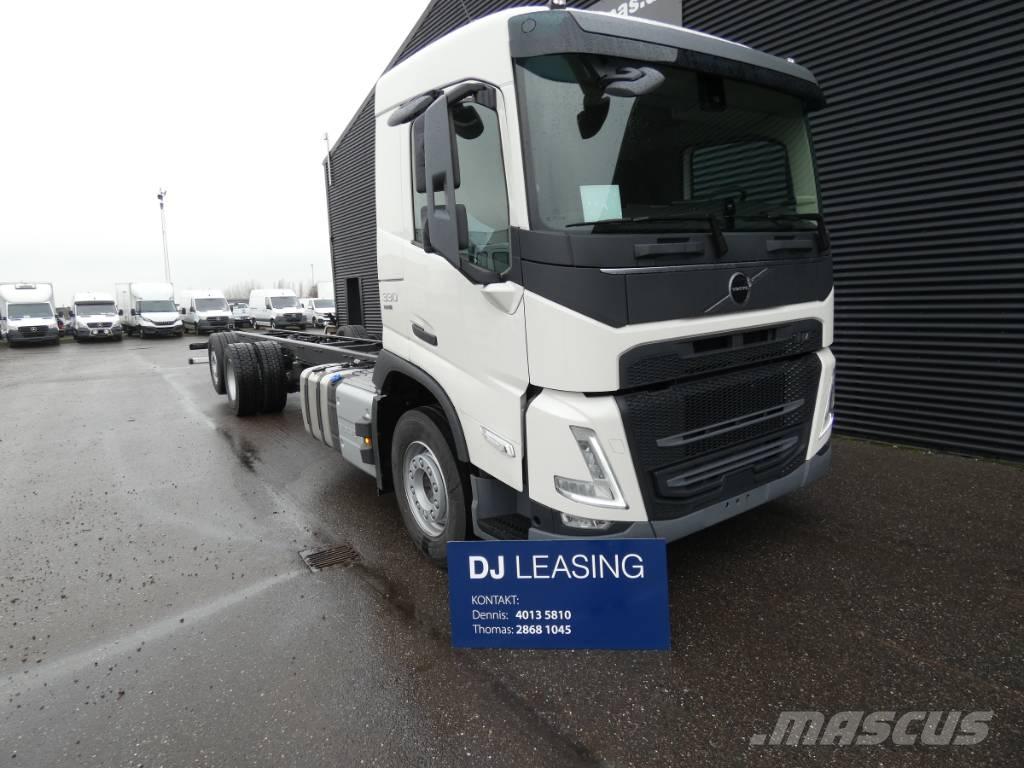 Volvo FM 330 Шасси с кабиной
