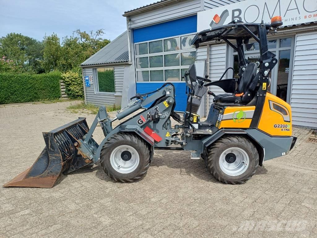 GiANT G 2200 E X-tra Фронтальные погрузчики