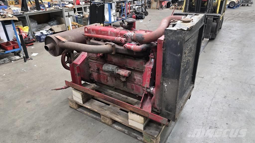 IHC D-310 F2 Двигатели