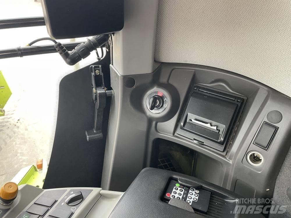 CLAAS 760TT Зерноуборочные комбайны