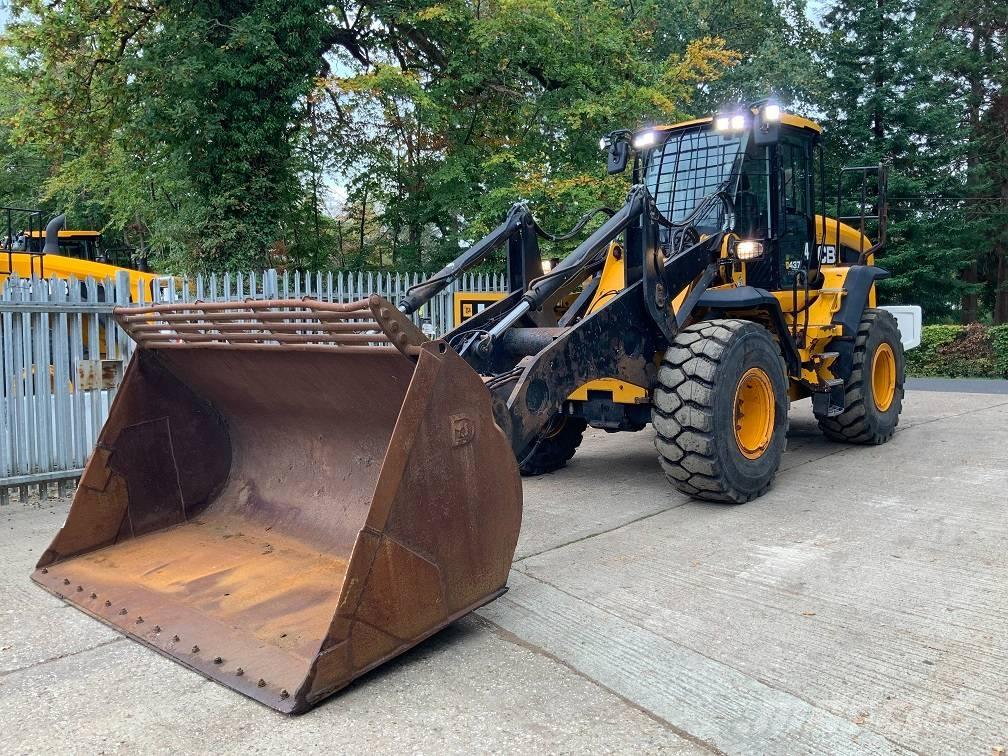 JCB 437 HT Фронтальные погрузчики