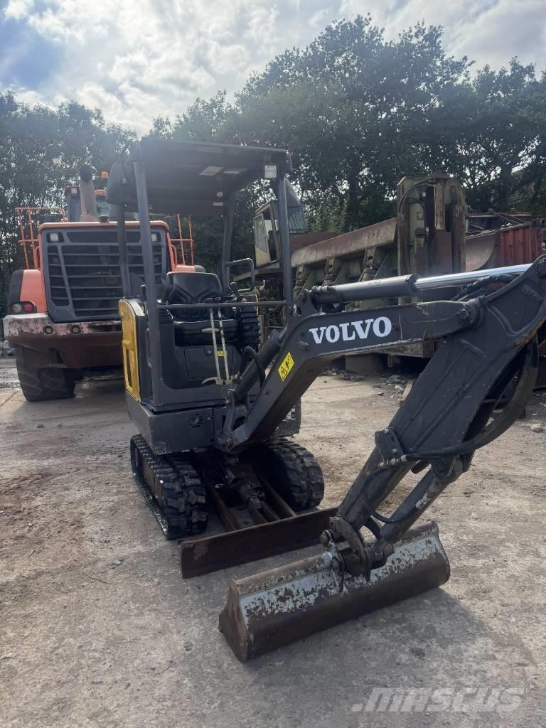Volvo EC 15 Мини-экскаваторы