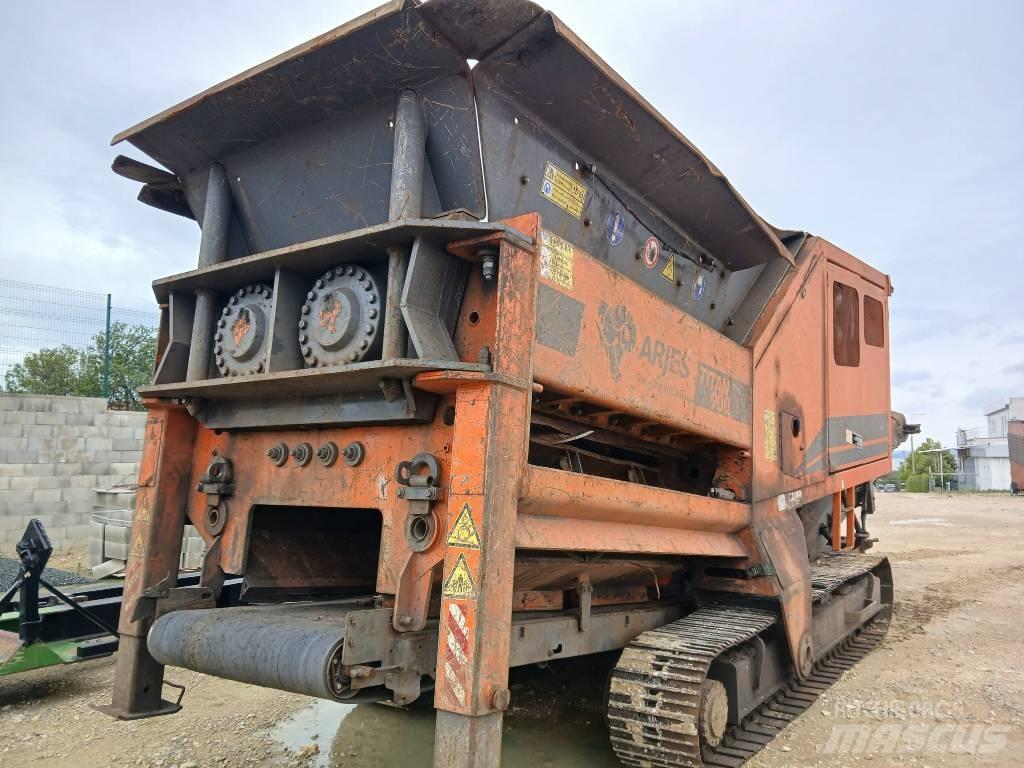 Arjes Titan 900 Промышленные шредеры