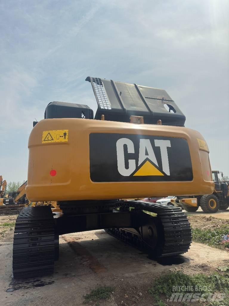 CAT 330 D2 Гусеничные экскаваторы