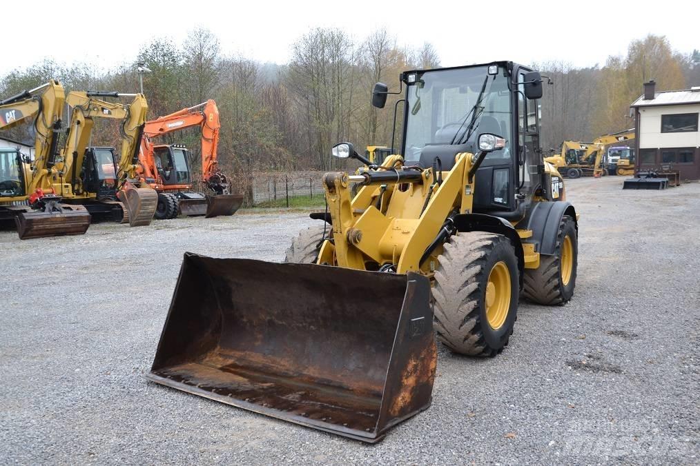 CAT 908 H 2 Фронтальные погрузчики