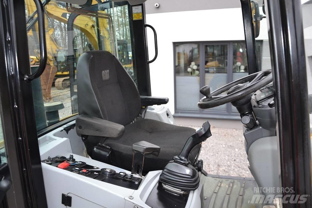CAT 908 H 2 Фронтальные погрузчики