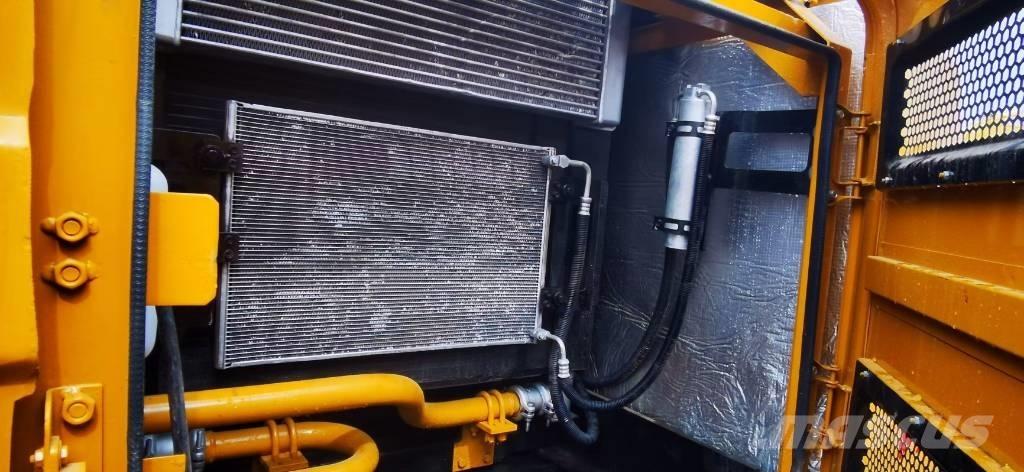 Sany SY 235 C Гусеничные экскаваторы