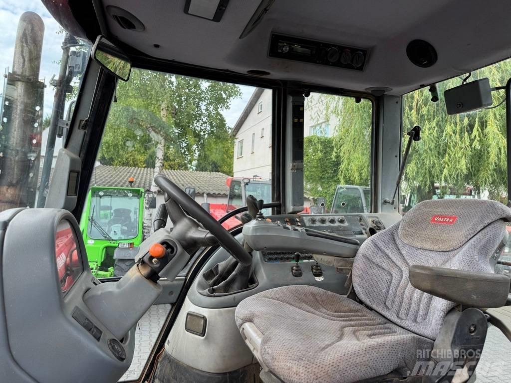 Valtra T160 HiTECH Трактора