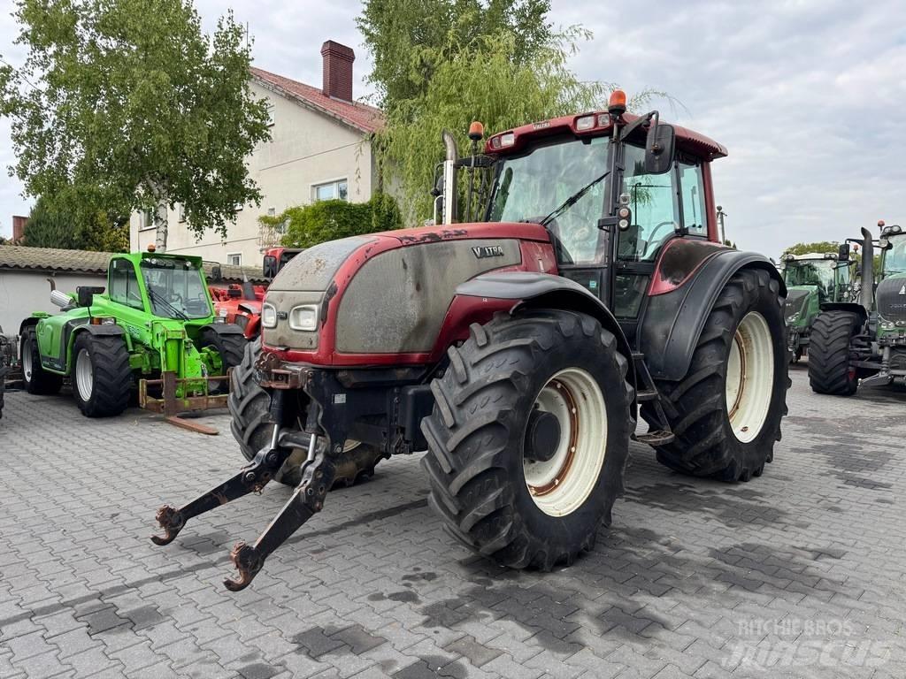 Valtra T160 HiTECH Трактора