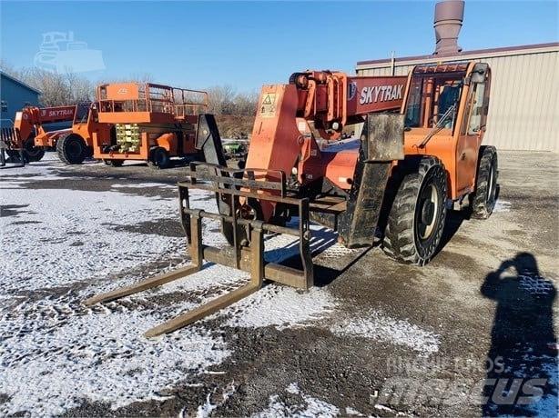 SkyTrak 10054 Телескопические погрузчики