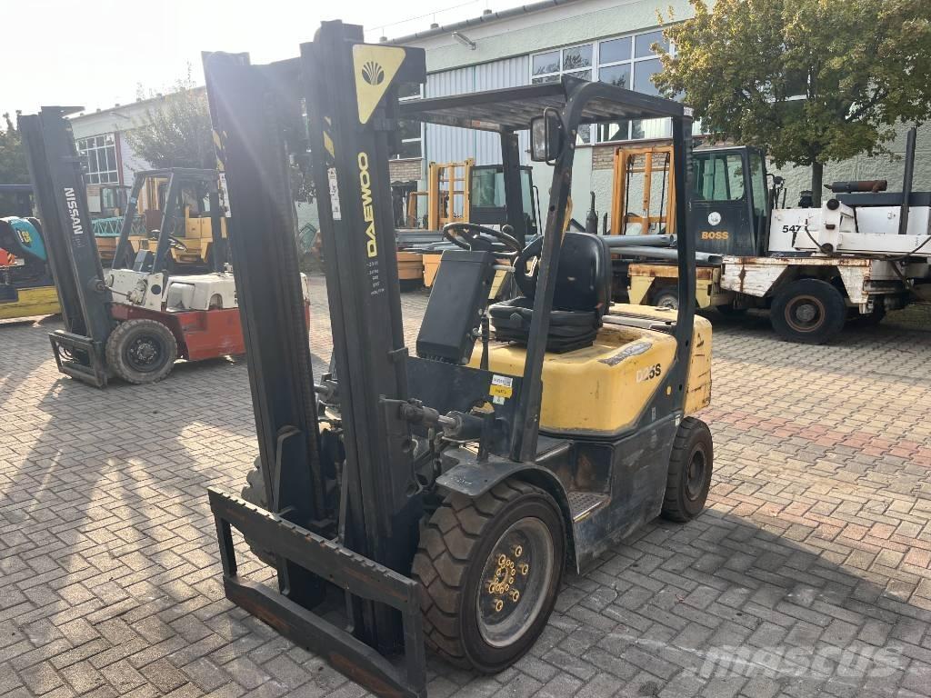 Daewoo D25S3 V-2311 Дизельные погрузчики