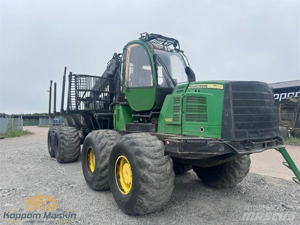 John Deere 1910E Форвардеры